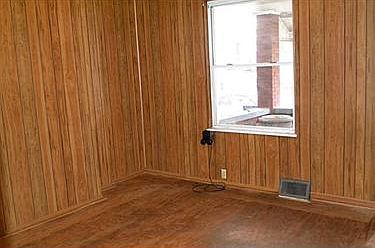 3rd image of 527 Glenwood Ave