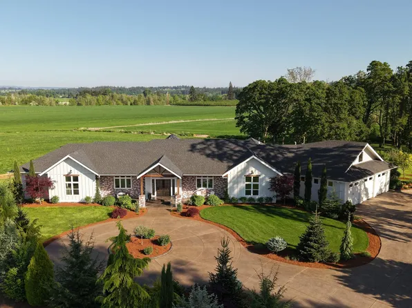 752 Macinnes Ln NE, Salem, OR 97317