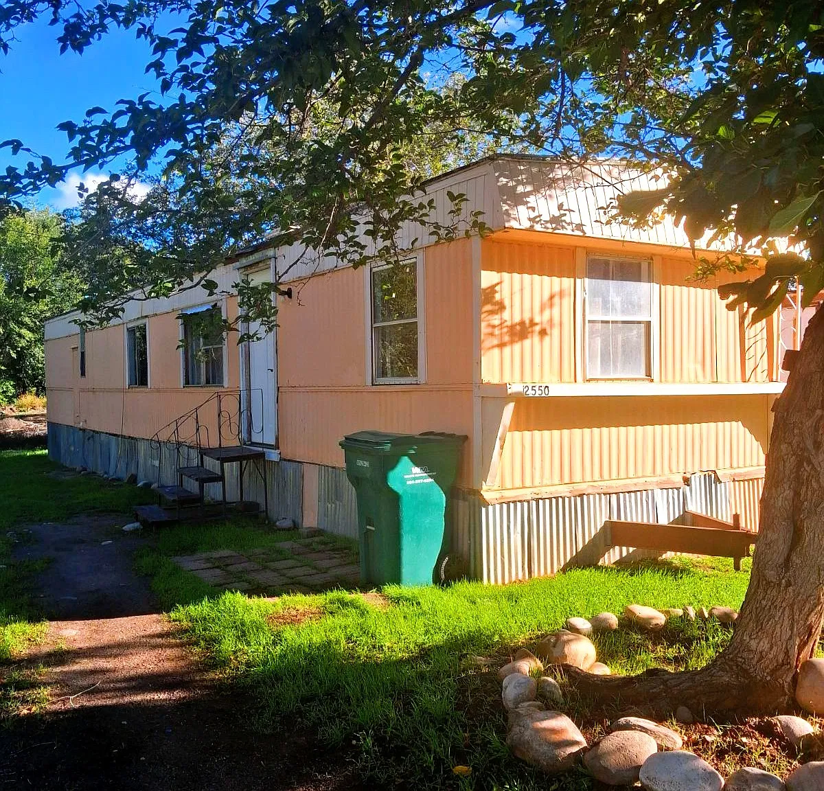 2 bed, 630 sqft, $850 — Photo 1