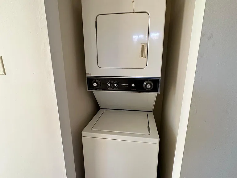 2222 W Grace St #2 — Photo 5