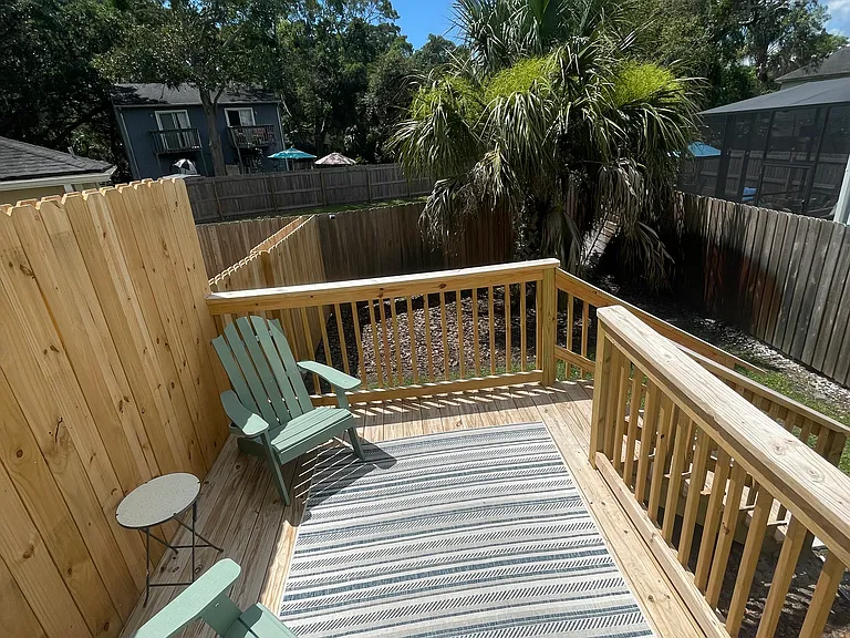 2219 Pine Pl — Photo 32