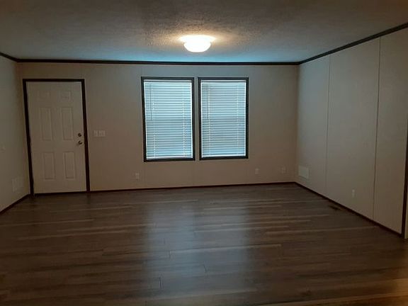 4th image of 11 Hollywood Dr #336
