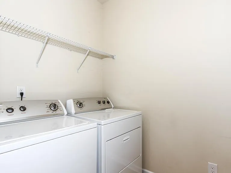 120 Misty Knoll Ln — Photo 22