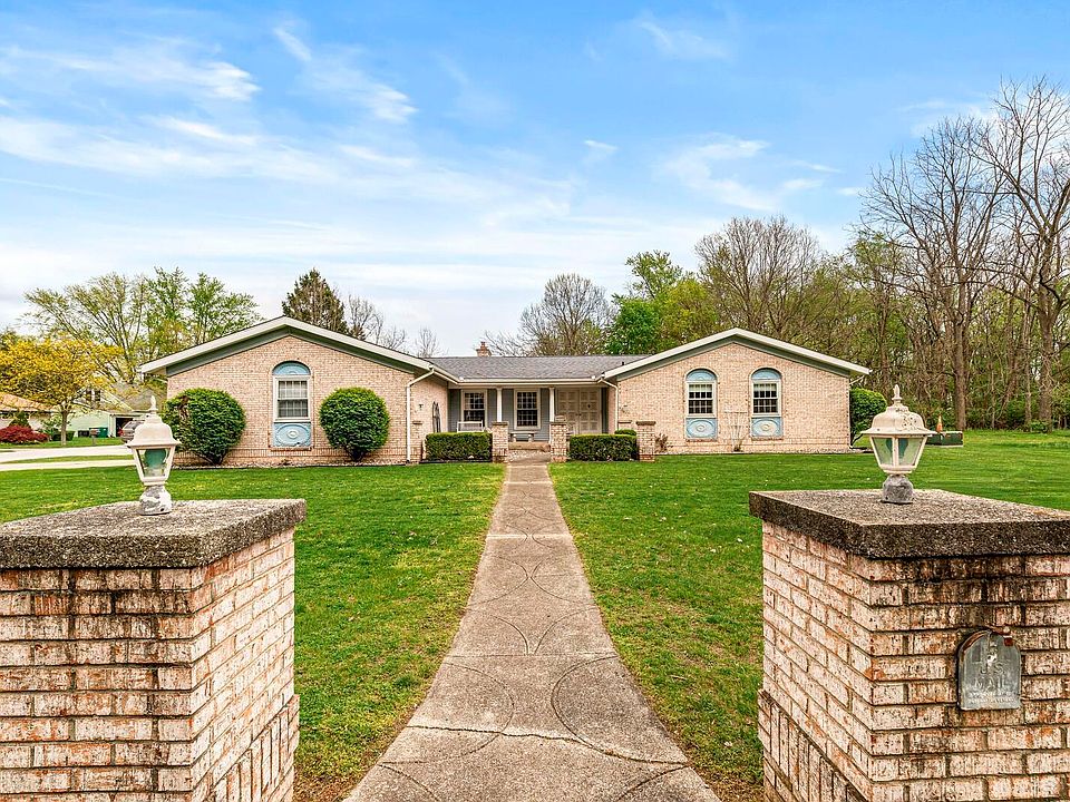1st image of 404 Terry Ln