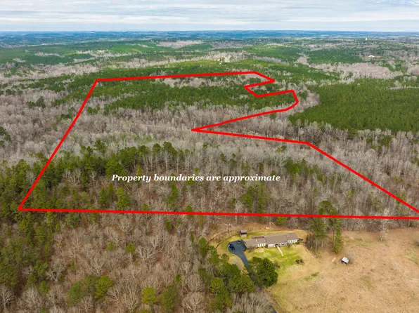 79AC Abbett Dr, Jacksons Gap, AL 36861