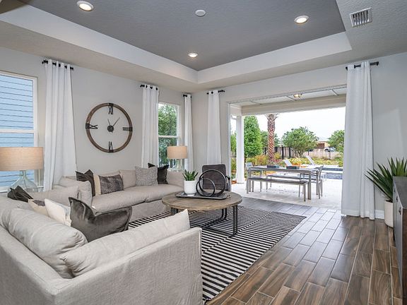 Mainstay Open Living