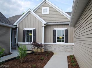 2533 Highridge Hills Ln SE #50, Grand Rapids, MI