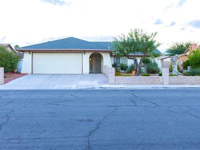 912 Smith St, Las Vegas, NV, 89108