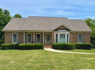 2068 Cahaba Crest Dr, Birmingham, AL 35242