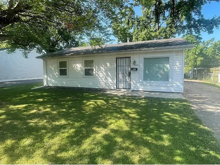 862 Saint Benedict Dr — Photo 1