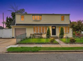 163 Miller Road, Hicksville, NY 11801