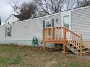 179 S Main St, Seabrook, NH 03874