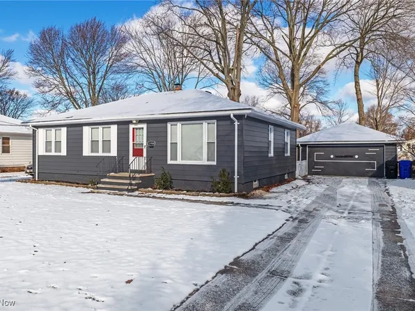 13984 Settlement Acres Dr, Brookpark, OH 44142