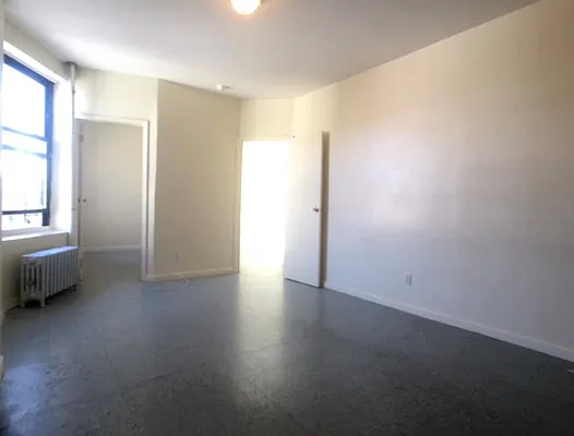 Rented by Bohemia Realty Group | media 12