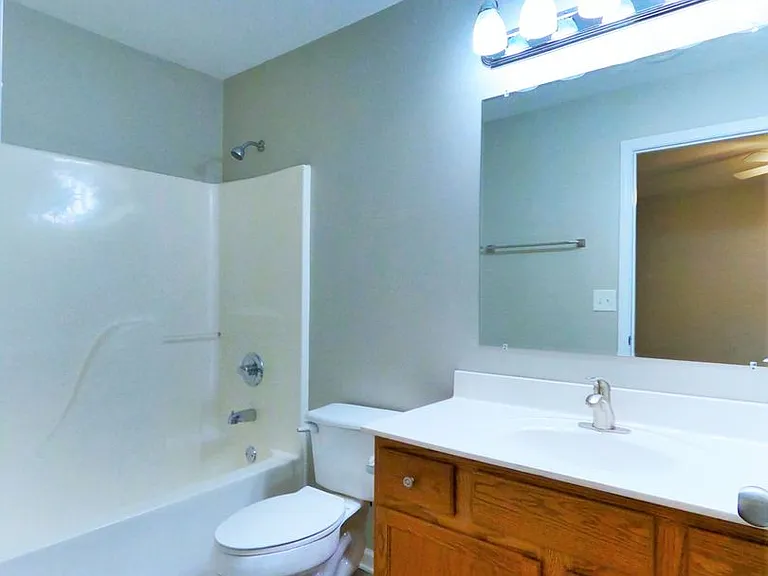 1625 Maple View Way — Photo 9