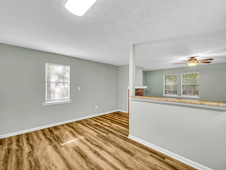 117 Blackmor Ct — Photo 8