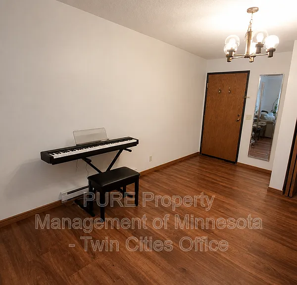 1207 Hewitt Ave #9 — Photo 1
