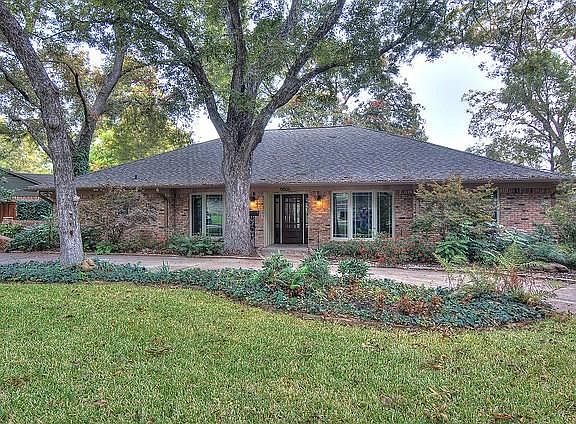 3rd image of 9806 Ravensway Dr