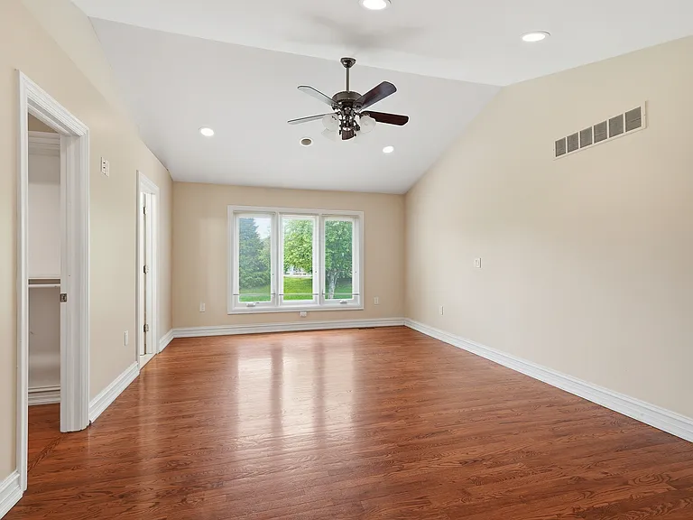 13697 Silent Woods Dr — Photo 17