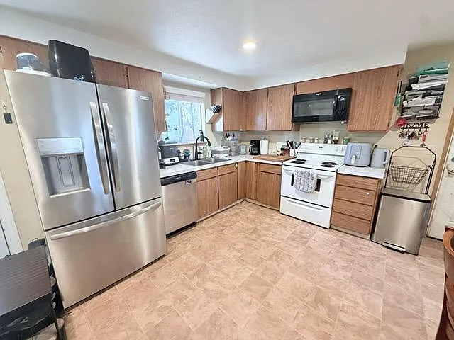 205 Christopher Ct — Photo 6