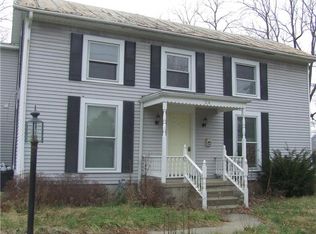 24 Maple St, Lexington, OH 44904