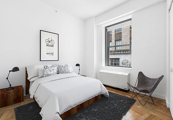 3rd image of 20 Exchange Pl APT 809