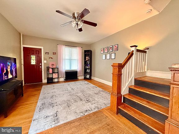 4th image of 2116 Madison St