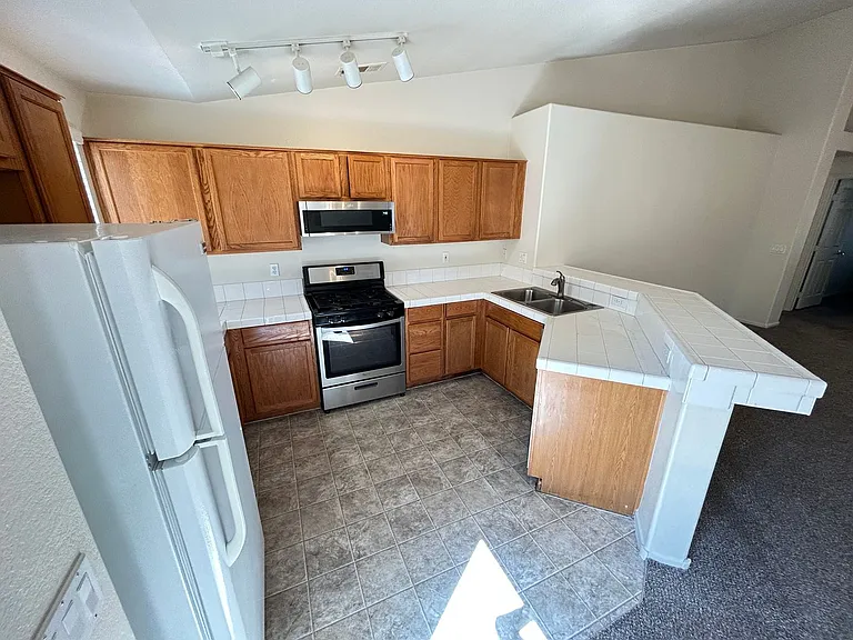 1840 Montvale Ct — Photo 4