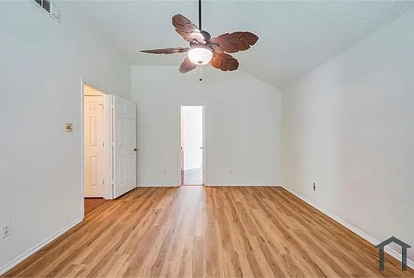 6304 Brookcrest Dr — Photo 7