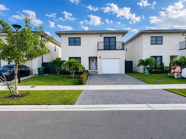 1312 NW 3rd St, Florida City, FL 33034