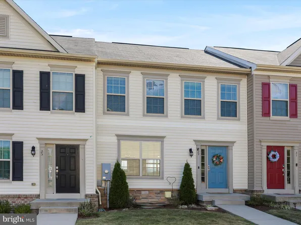 29 Spoon Sq, Front Royal, VA 22630