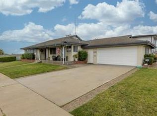 808 Saratoga Dr, Salinas, CA 93906