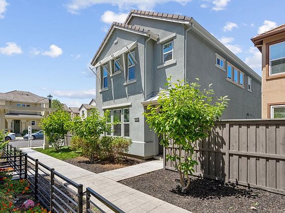4th image of 6080 Golden Vista Dr