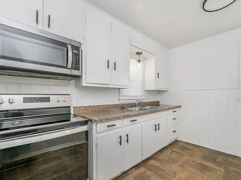 4219 S Washington St — Photo 8