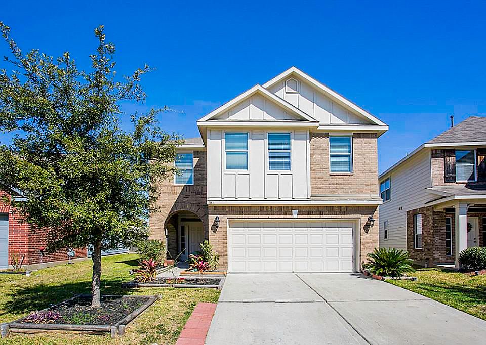 1st image of 7442 Legacy Pines Dr