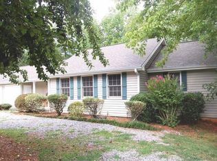 2749 Echols Rd, Cumming, GA 30041