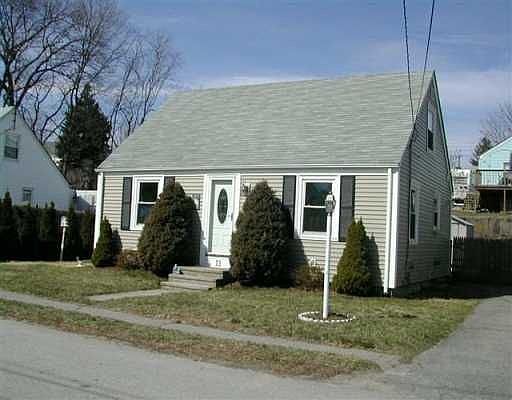 1st image of 11 Caporal St
