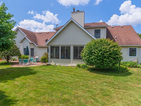2nd image of 56 Ravenwood Cir