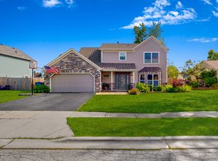 65 Burgess Dr, Glendale Heights, IL