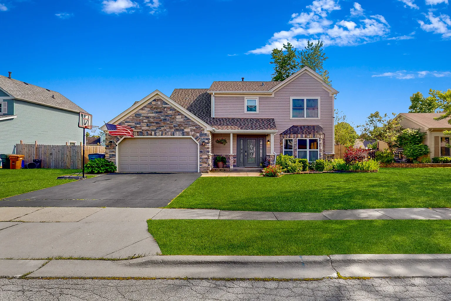 65 Burgess Dr photo 1