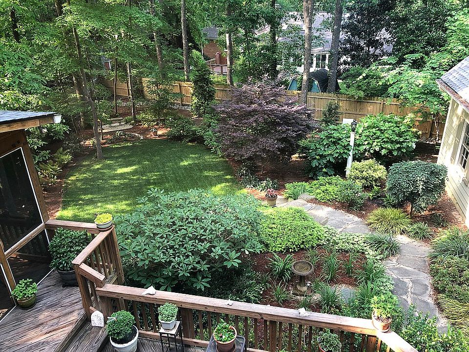 2nd image of 514 Carolyn Ct