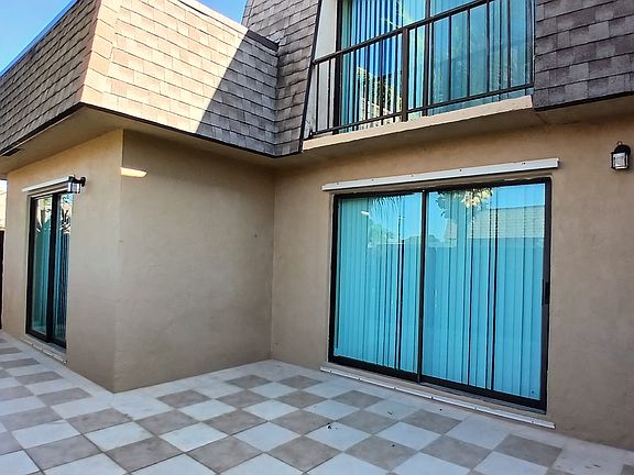 5th image of 303 Waterview Dr