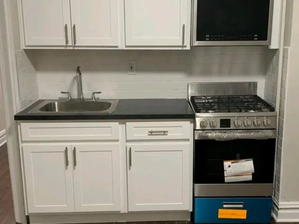 164 Sterling Avenue image 1 of 3