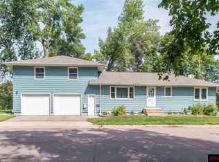 710 Belwood Dr, Mankato, MN 56001