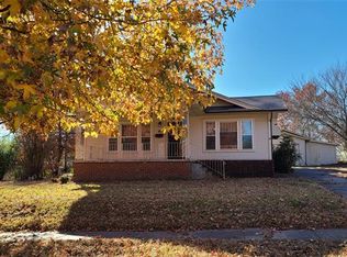 608 E 6th Ave, Bristow, OK 74010