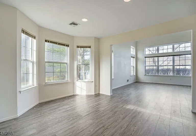16 Lagoon Way — Photo 6
