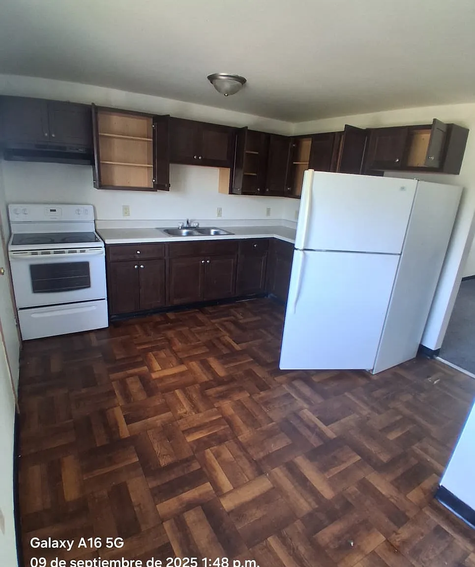 9000 West Carmen Avenue - 3 — Photo 1