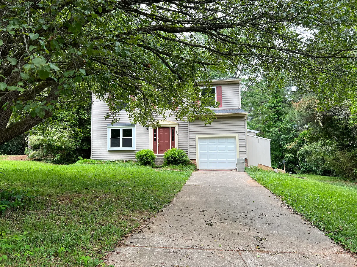 Building Photo - 105 Haversham Ct