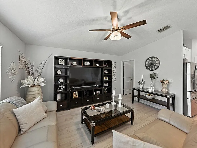 149 Cascade Bend Dr — Photo 14