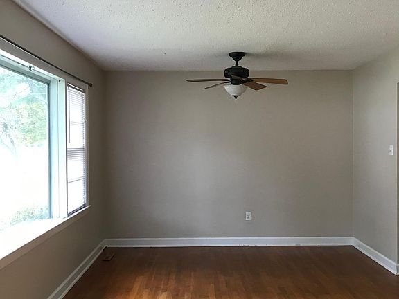 Living Room/Dining Room Combo